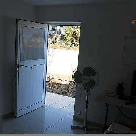 Galatia's Court פאפוס