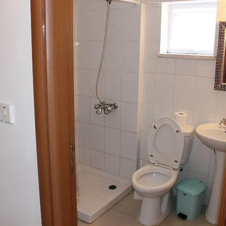 Galatia's Court * פאפוס