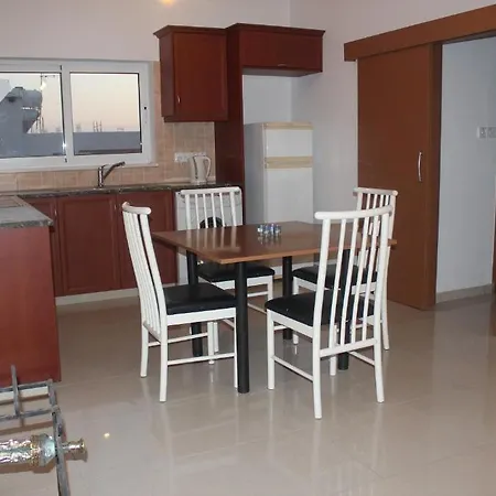 דירה Galatia's Court פאפוס