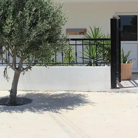 Galatia's Court דירה