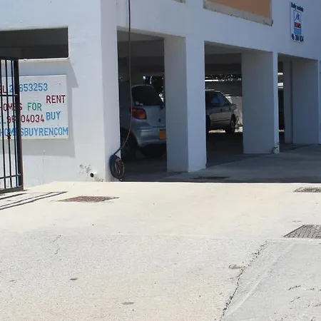 Galatia's Court דירה