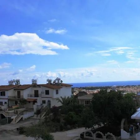 Galatia's Court דירה *