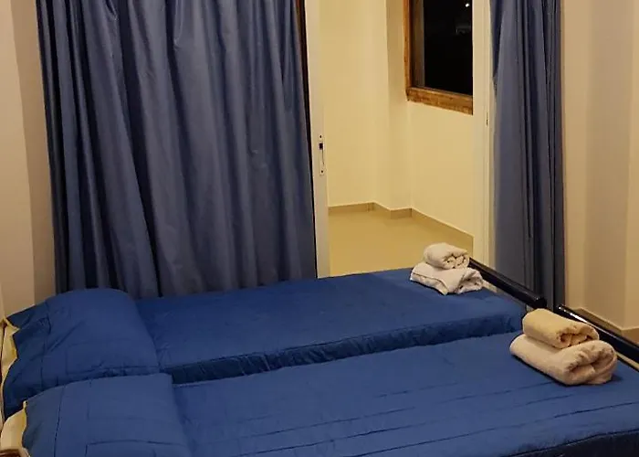 Galatia's Court アパート