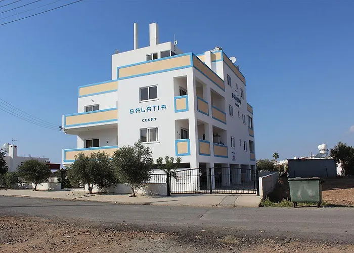 Galatia's Court パ フォス