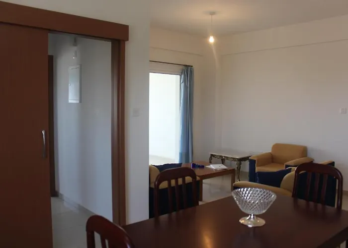 アパート Galatia's Court パ フォス