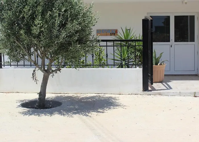 Galatia's Court アパート